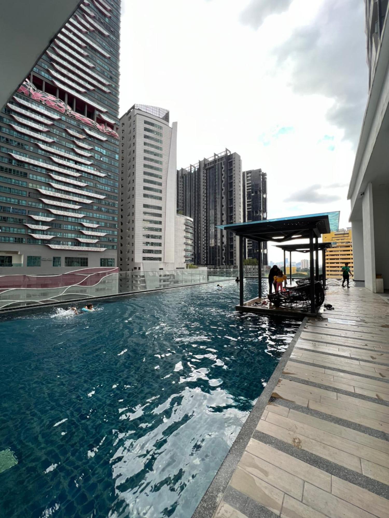 Reizz Residence By Classy Kuala Lumpur Exterior photo